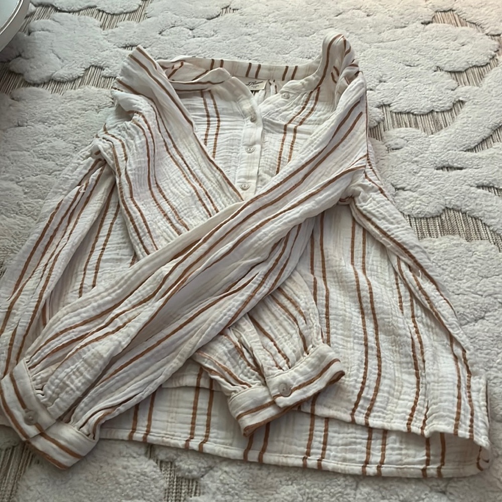 Long sleeve top